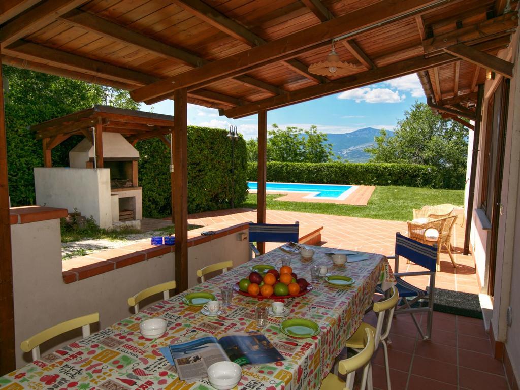 Belvilla By Oyo Villa Insieme San Valentino in Abruzzo Citeriore Zimmer foto